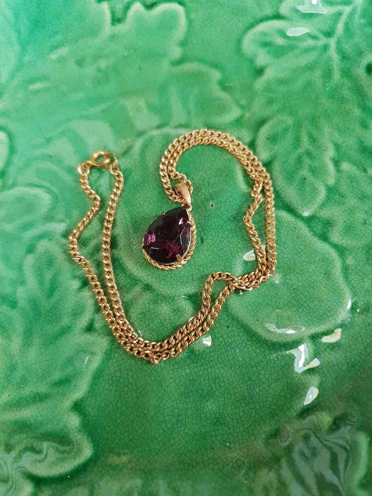 Vintage 1960s Purple Rhinestone Pendant Necklace Gold Tone