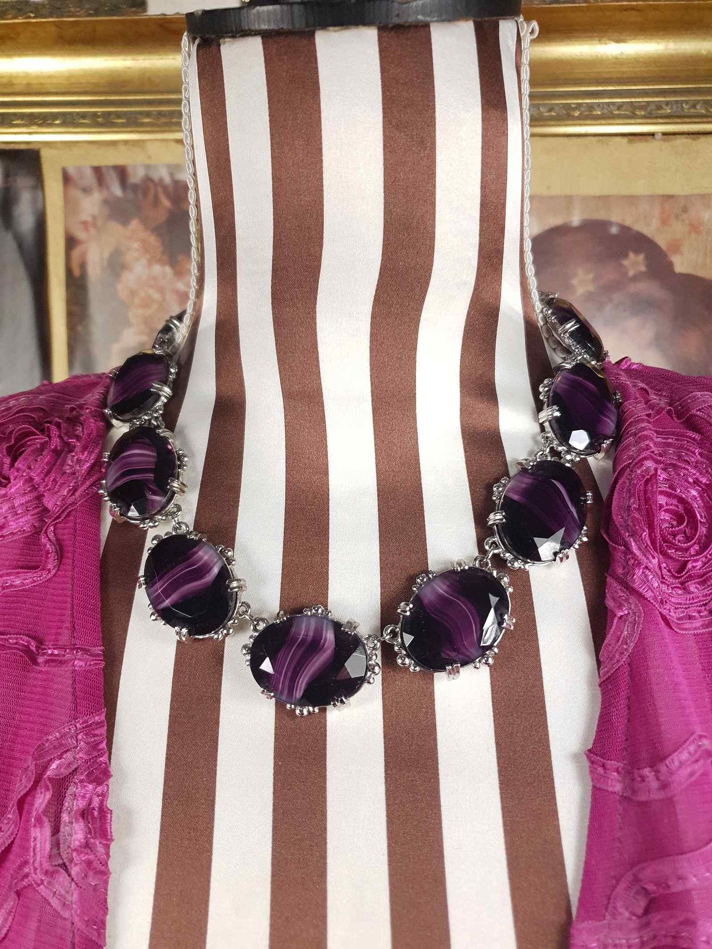 Vintage 1960s Purple Art Glass Sphinx Necklace