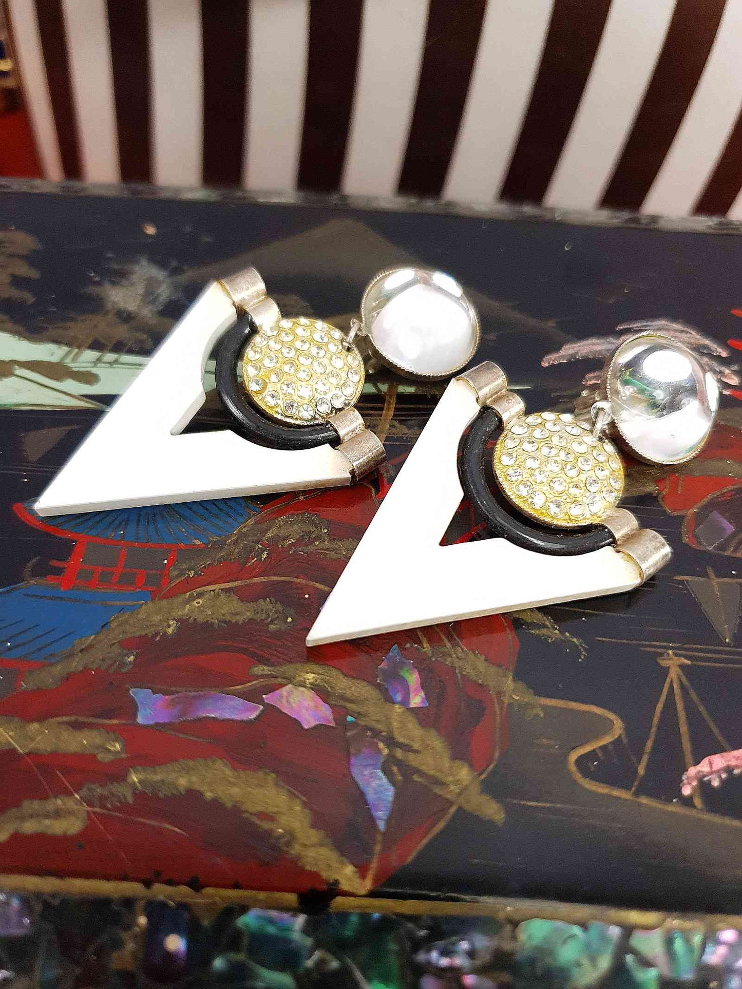 Vintage 1960s Black White Triangle Earrings Clip-On Mod Geometric