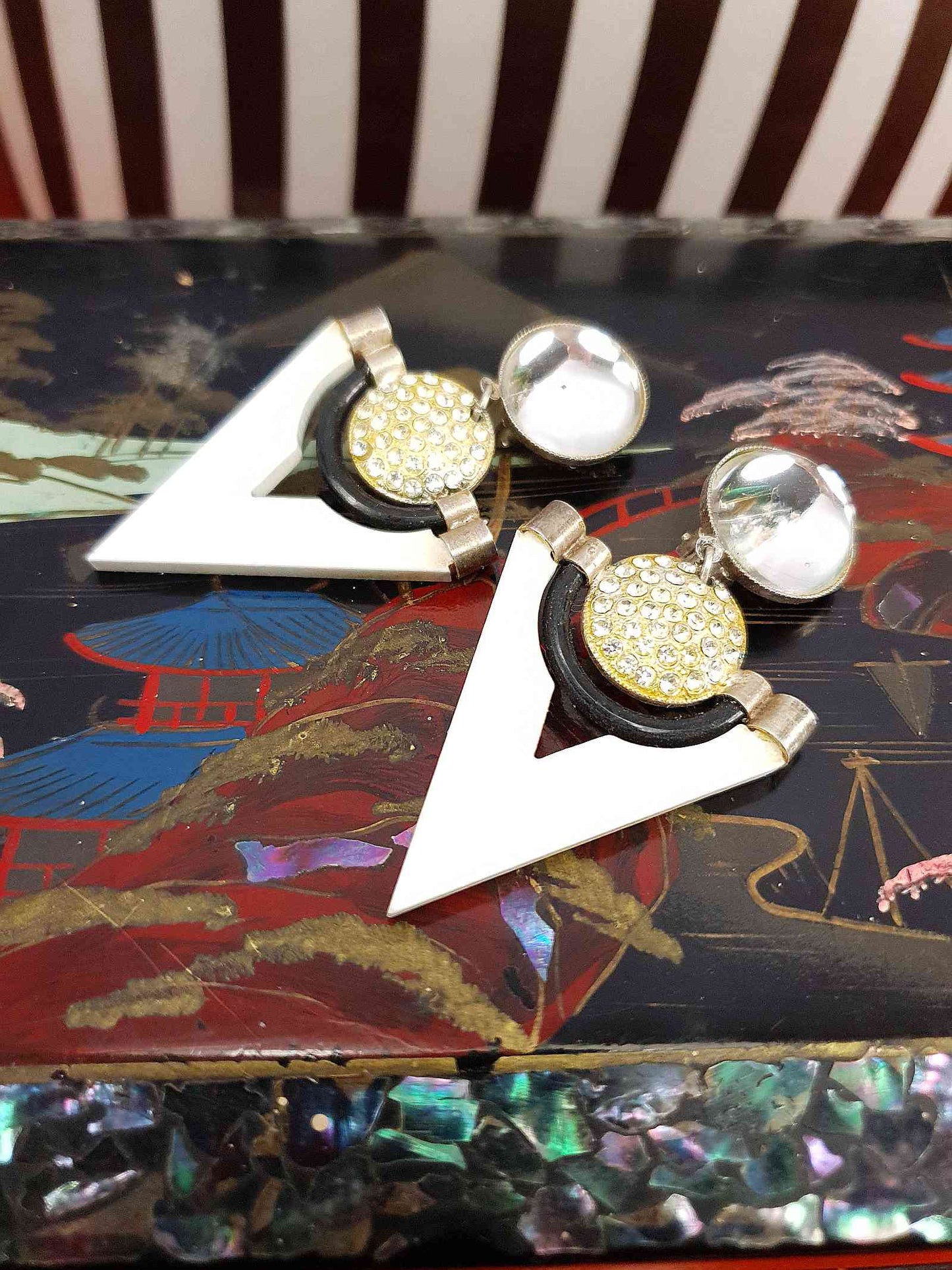 Vintage 1960s Black White Triangle Earrings Clip-On Mod Geometric