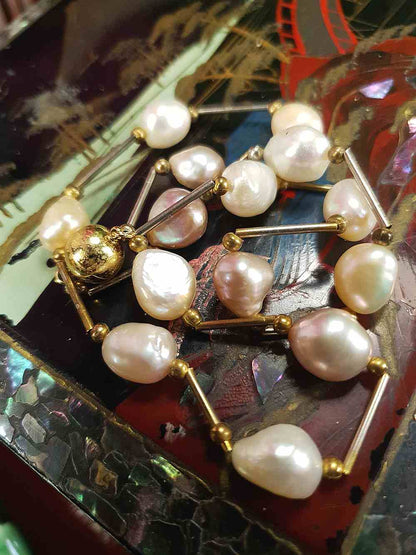 Vintage 1970s Freshwater Baroque Pearl Necklace White Lilac Peach Pearls