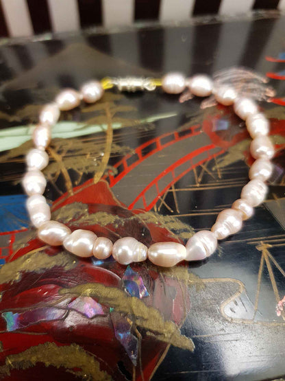 Vintage 1970s Pink Freshwater Pearl Bracelet