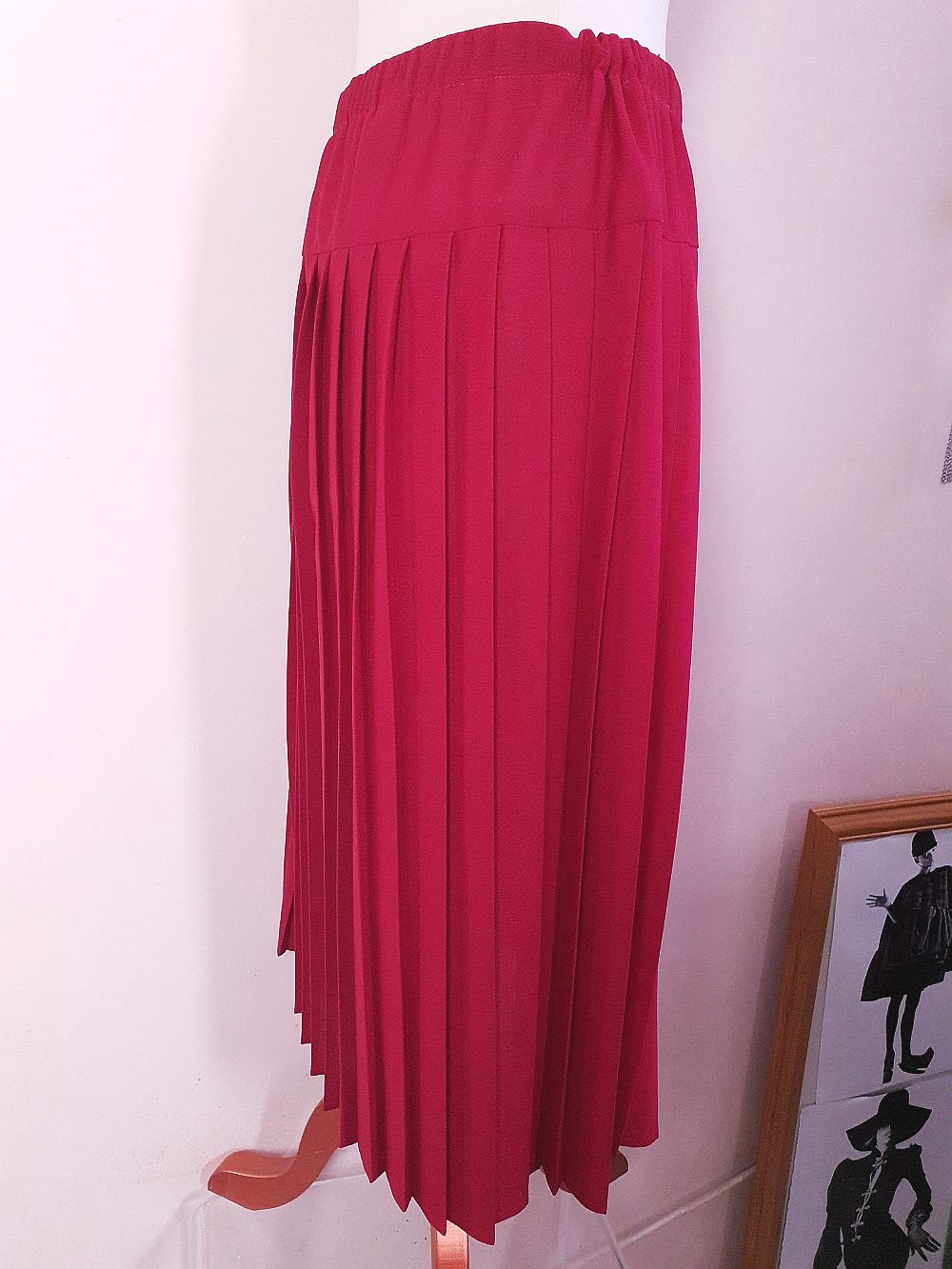 Vintage 1970s Red Pleated Skirt Midi Size 14 Retro