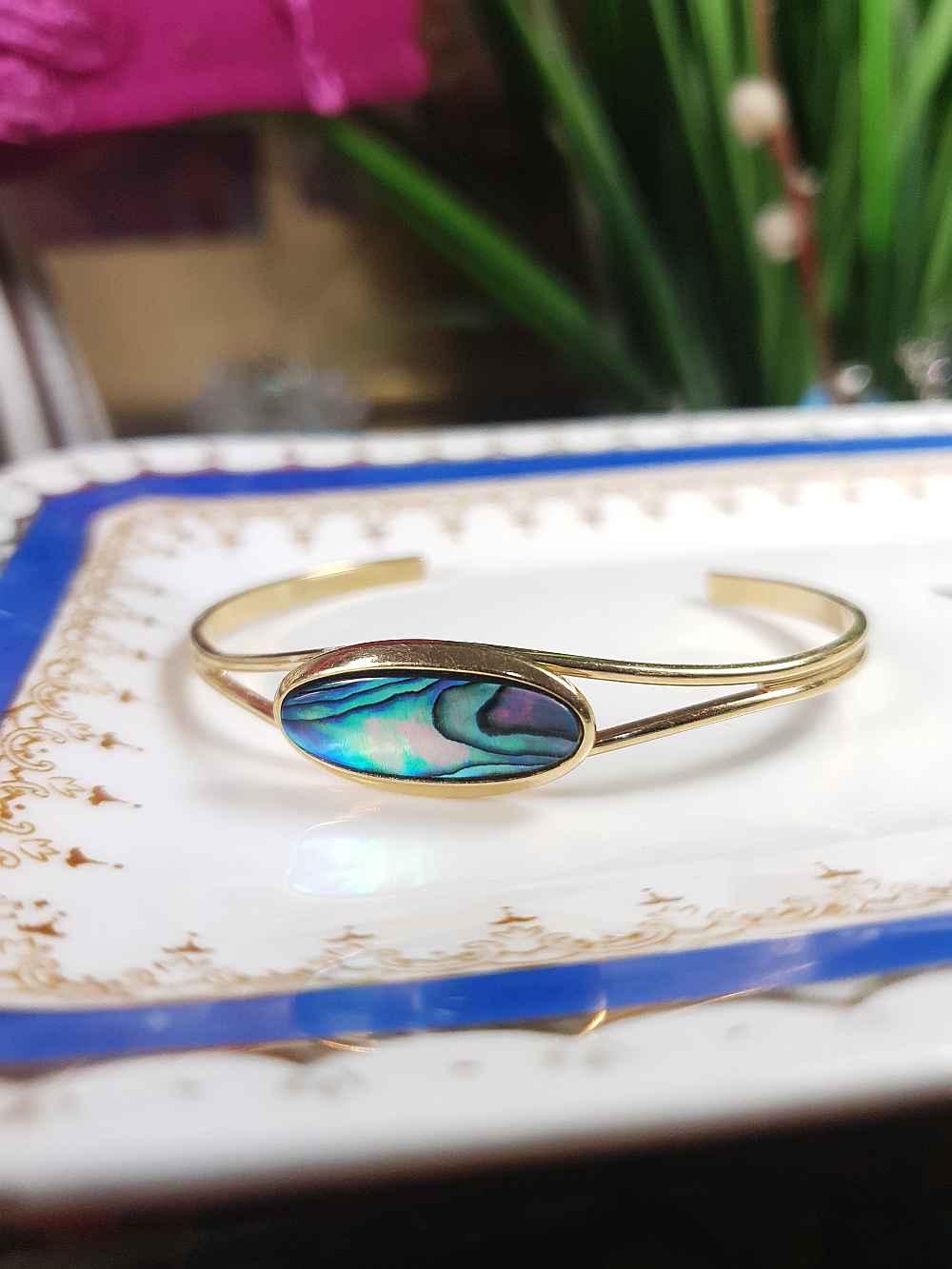 Vintage 1980s Abalone Shell Bracelet Bangle - Gold-Plated