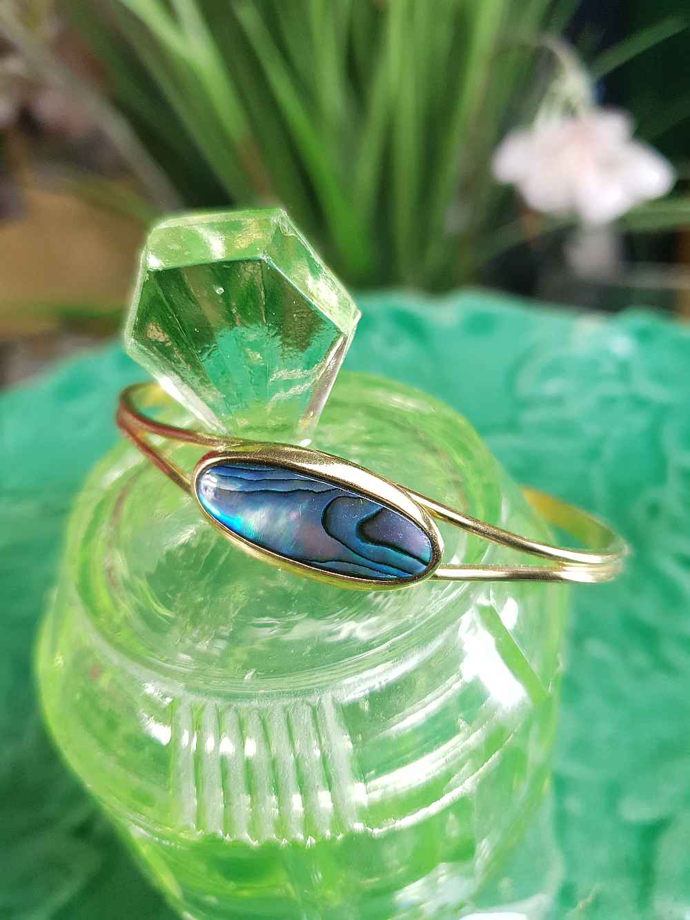 Vintage 1980s Abalone Shell Bracelet Bangle - Gold-Plated