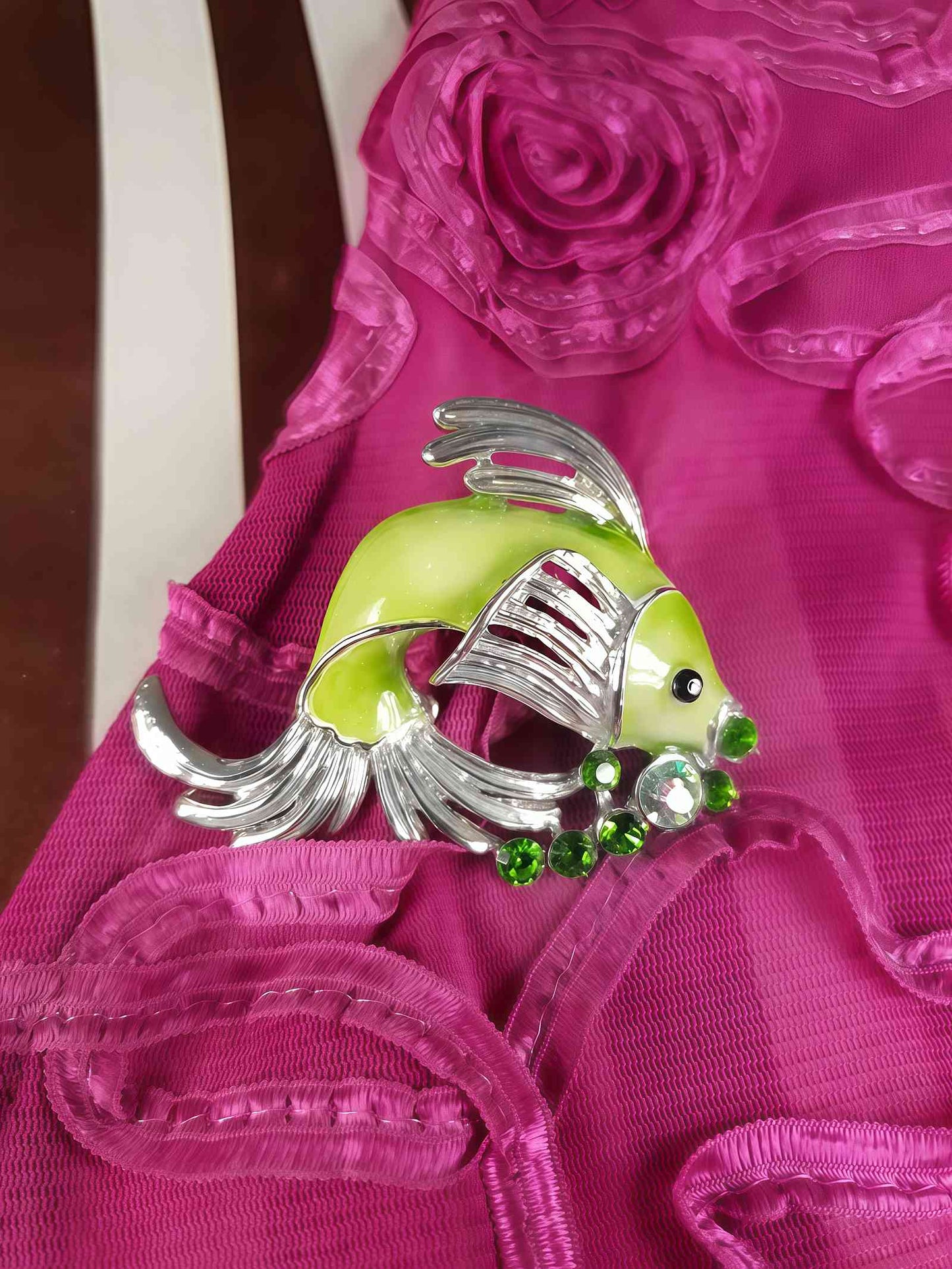 Vintage 1980s Green Enamel Fish Brooch Aurora Borealis Rhinestone