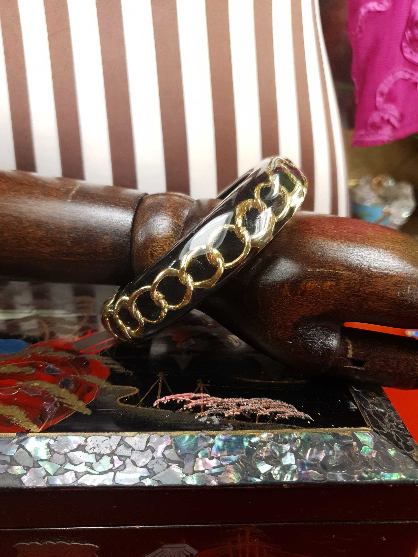 Vintage 1980s Lucite Gold Chain Bangle Bracelet Modernist