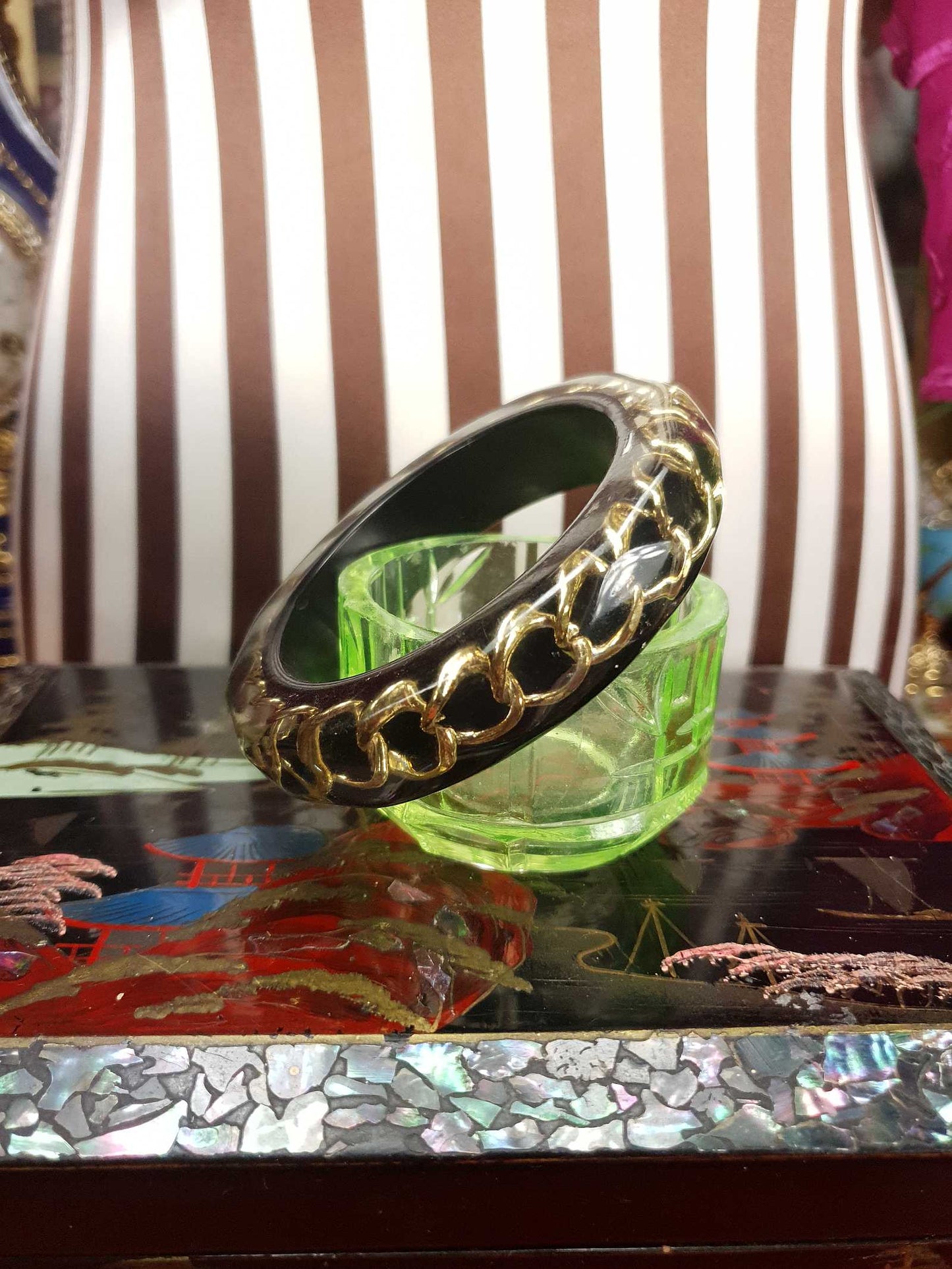 Vintage 1980s Lucite Gold Chain Bangle Bracelet Modernist