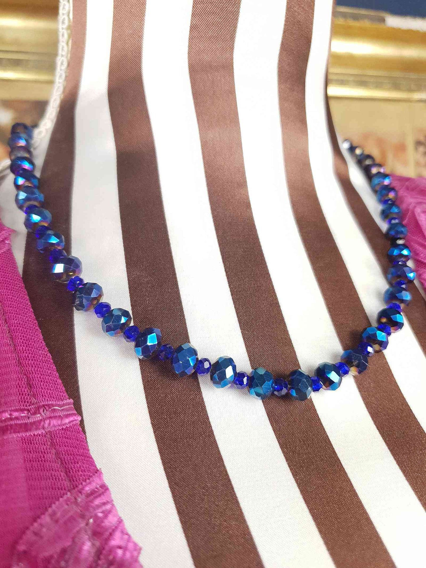 Vintage 90s Blue Aurora Borealis Glass Bead Necklace AB