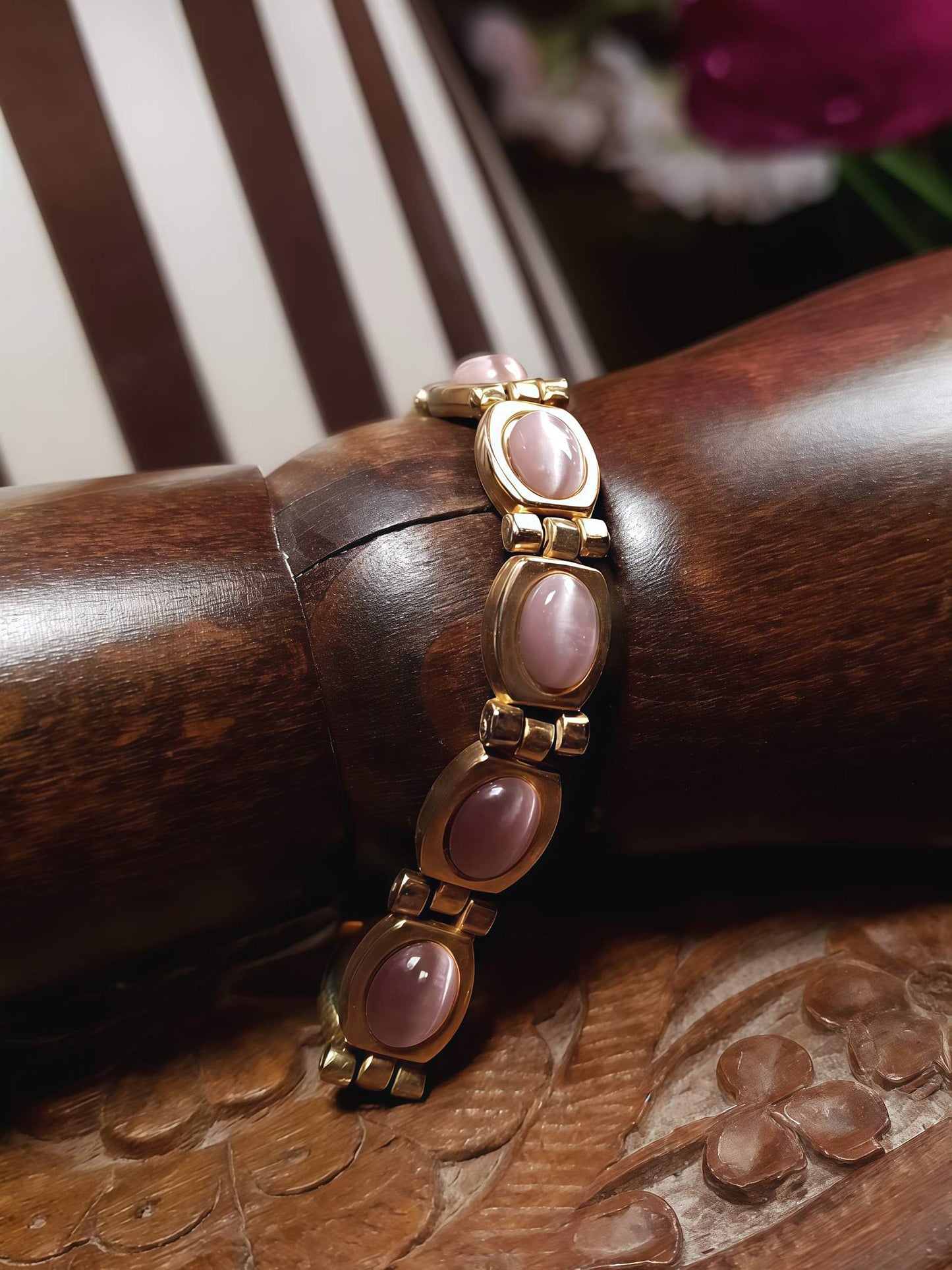 Vintage 1950s Bracelet Lilac Moonglow Mid-Century Gold-Tone MCM