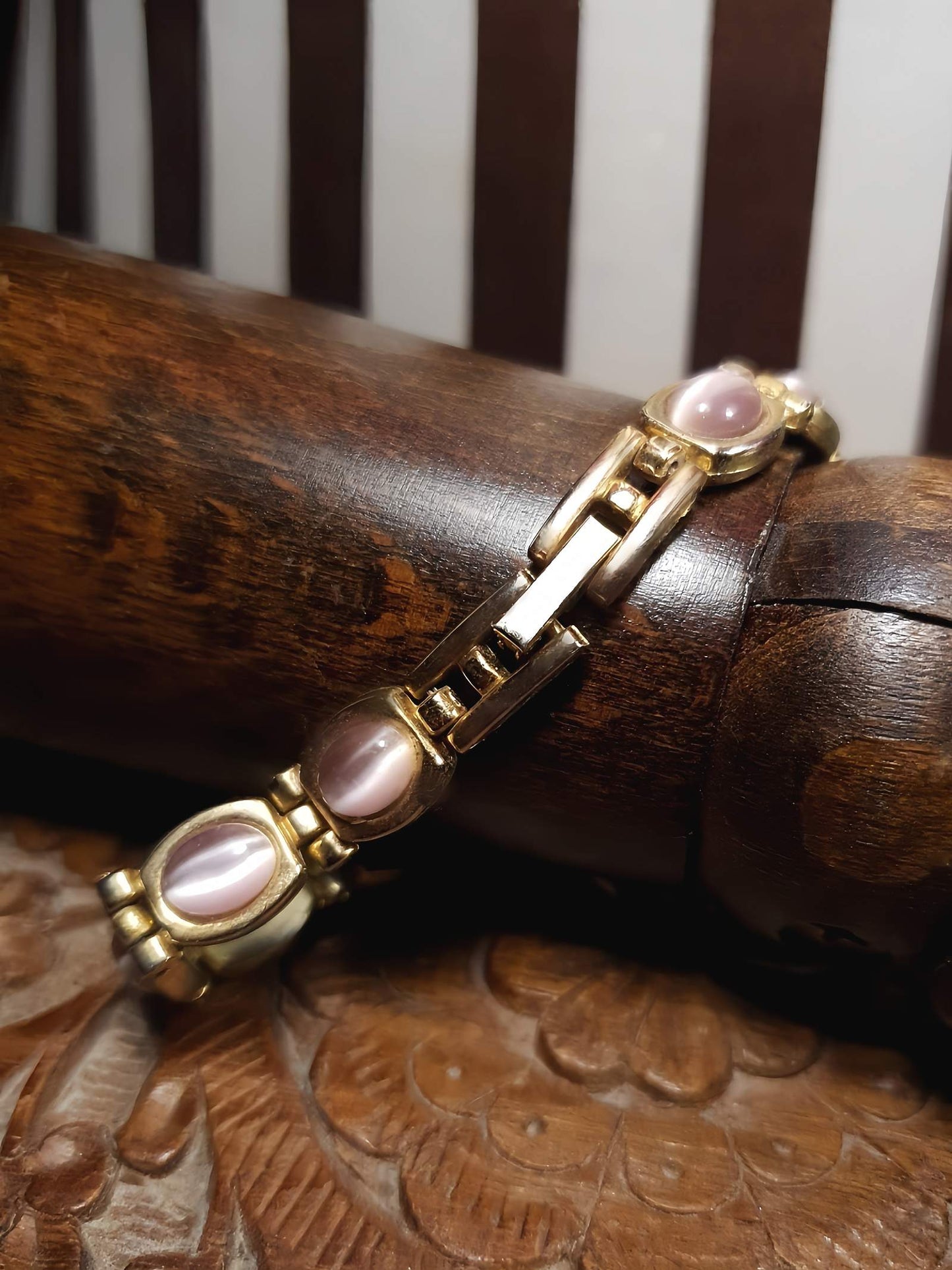 Vintage 1950s Bracelet Lilac Moonglow Mid-Century Gold-Tone MCM
