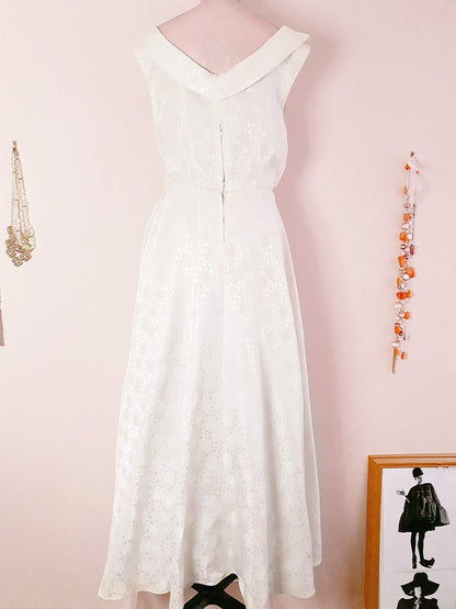 Divine 1950s Vintage White Dress Gown - Size 10