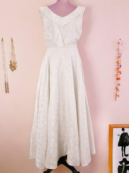 Divine 1950s Vintage White Dress Gown - Size 10