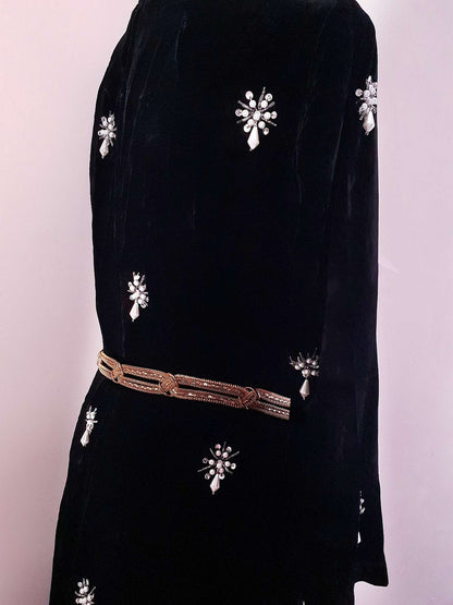 Glamourous Vintage 1960s Black Velvet Pearl Beaded Evening Gown Dress - Size 14