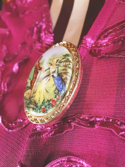 Vintage 1950s Courting Couple Brooch Porcelain Oval