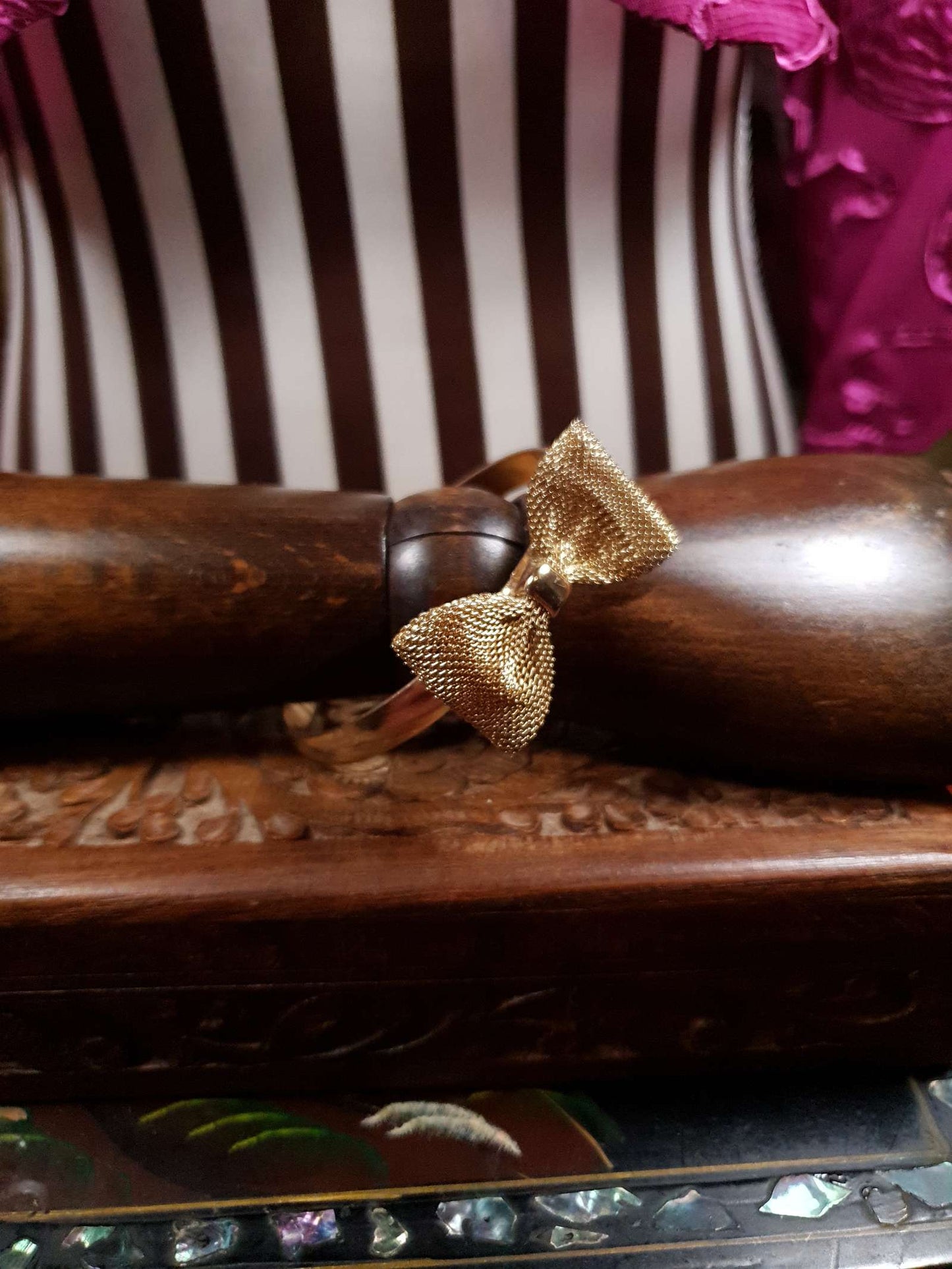 Vintage 1970s Bow Bracelet Bangle Gold Tone Retro
