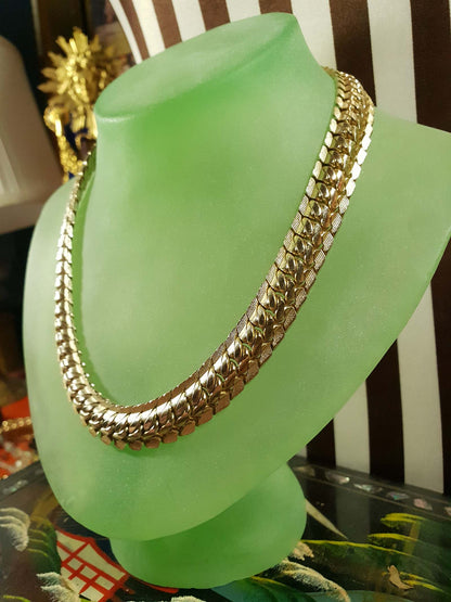 Vintage 1970s Choker Necklace 16" Snake Chain Gold Tone Retro