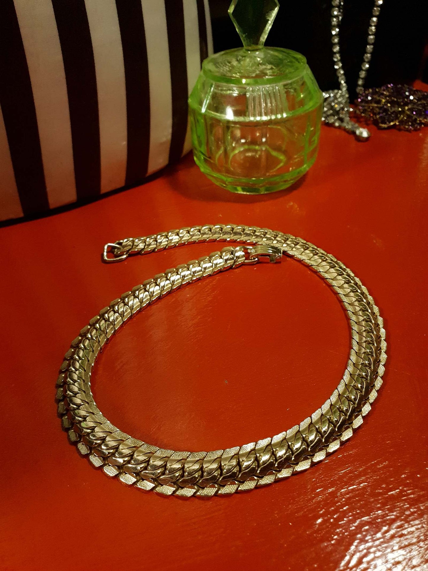 Vintage 1970s Choker Necklace 16" Snake Chain Gold Tone Retro