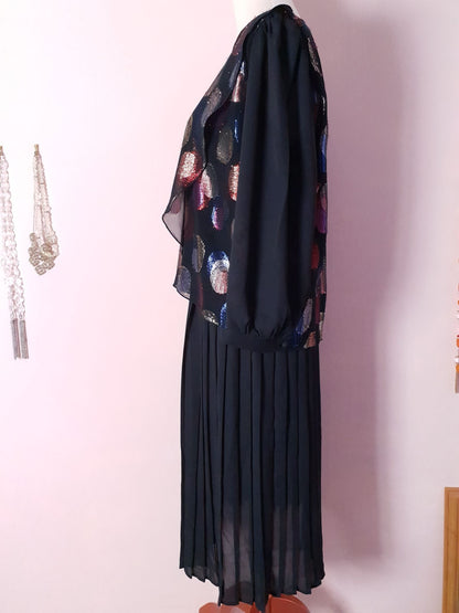 Glitzy vintage 1970s Glitter Circle Black Chiffon Pleated Party Dress - Size 16