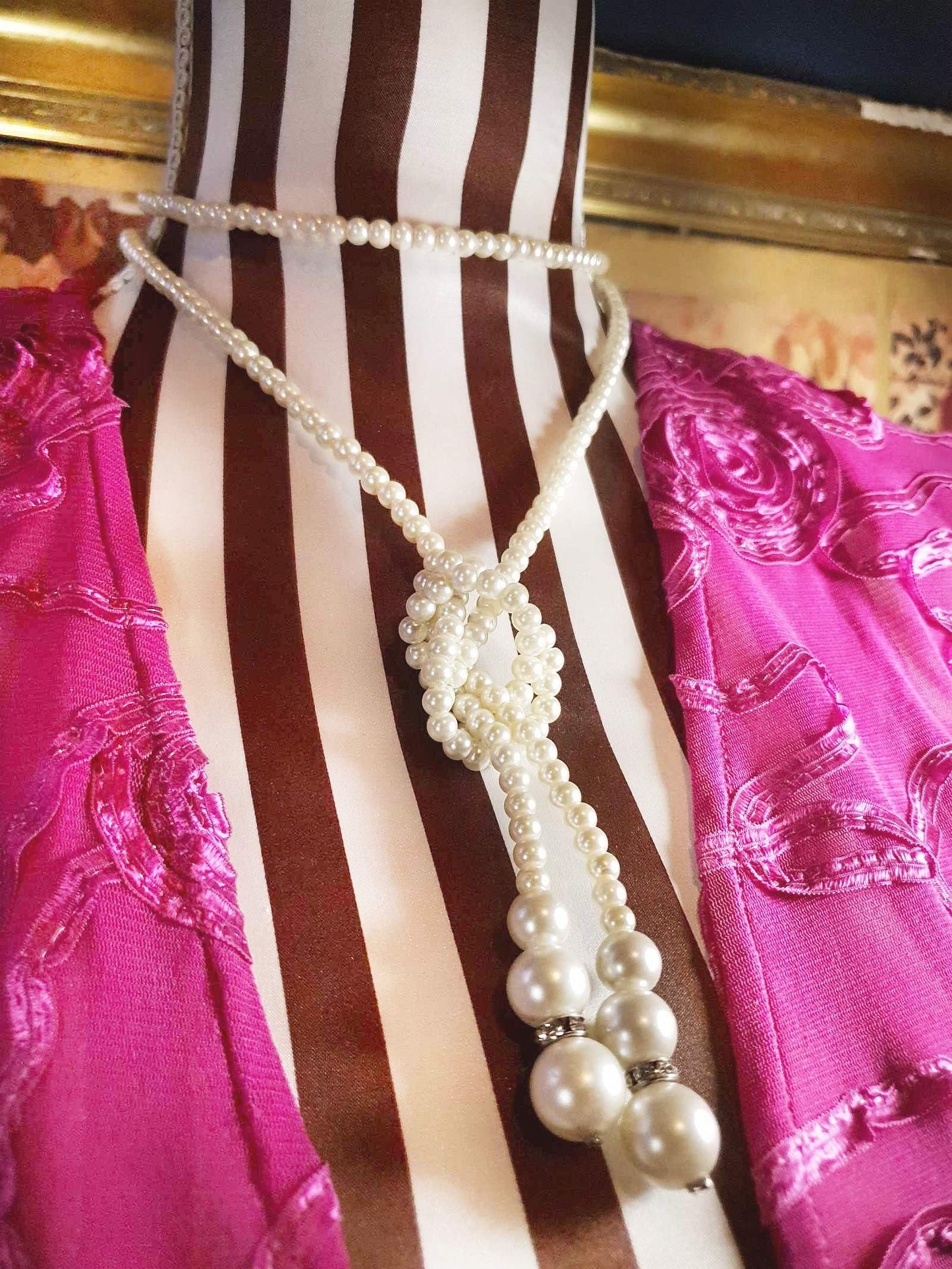 Vintage 1980s Faux Pearl Necklace Lariat 48" White Pearls
