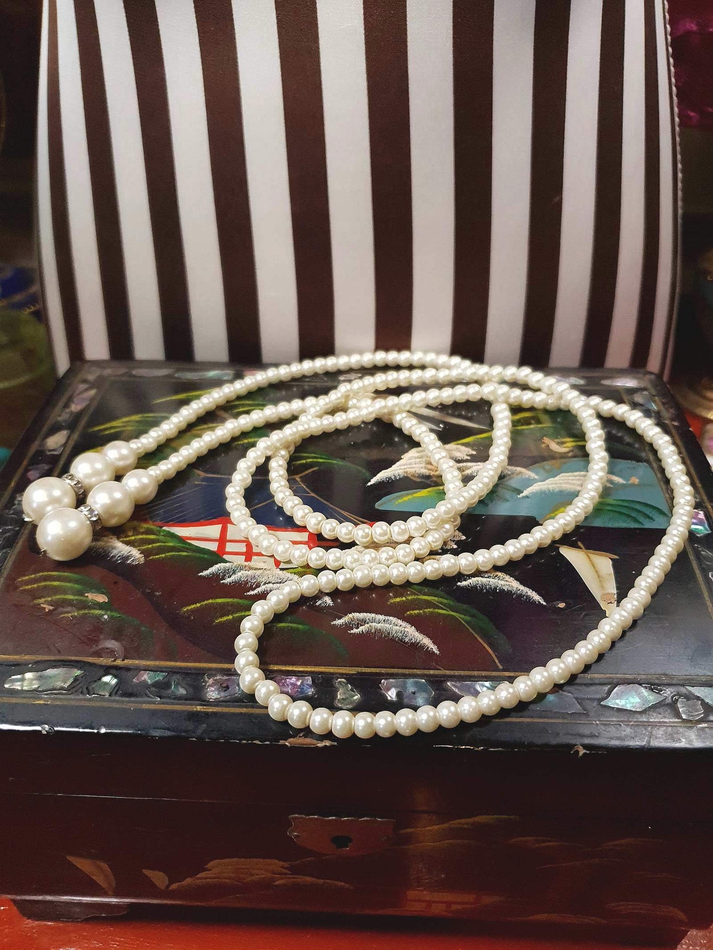 Vintage 1980s Faux Pearl Necklace Lariat 48" White Pearls
