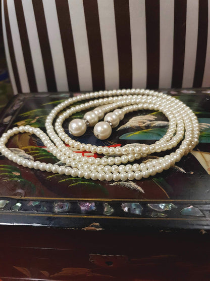 Vintage 1980s Faux Pearl Necklace Lariat 48" White Pearls