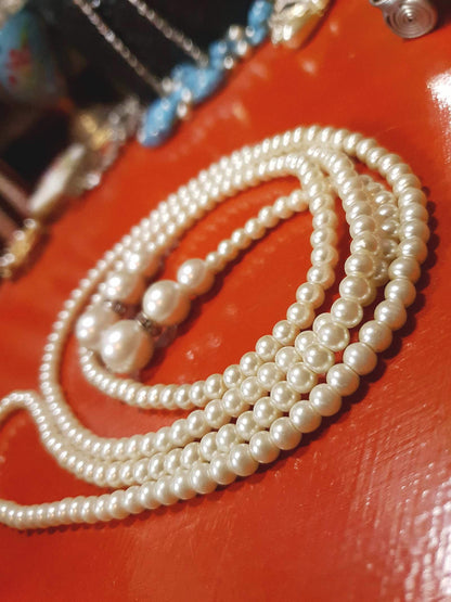Vintage 1980s Faux Pearl Necklace Lariat 48" White Pearls