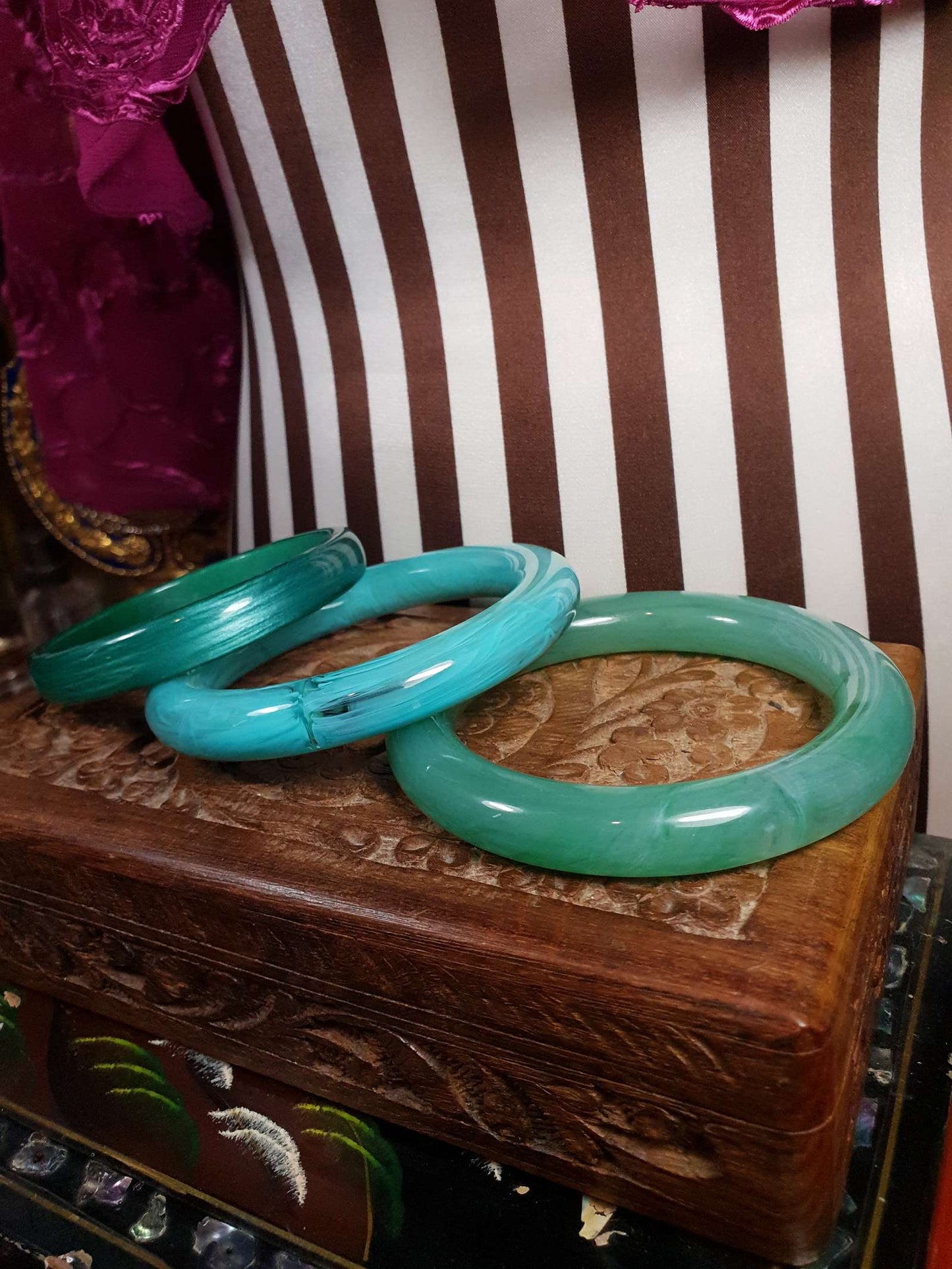 Vintage 1970s Green Resin Bangles Bracelet Set Of Three Retro Aqua Turquoise