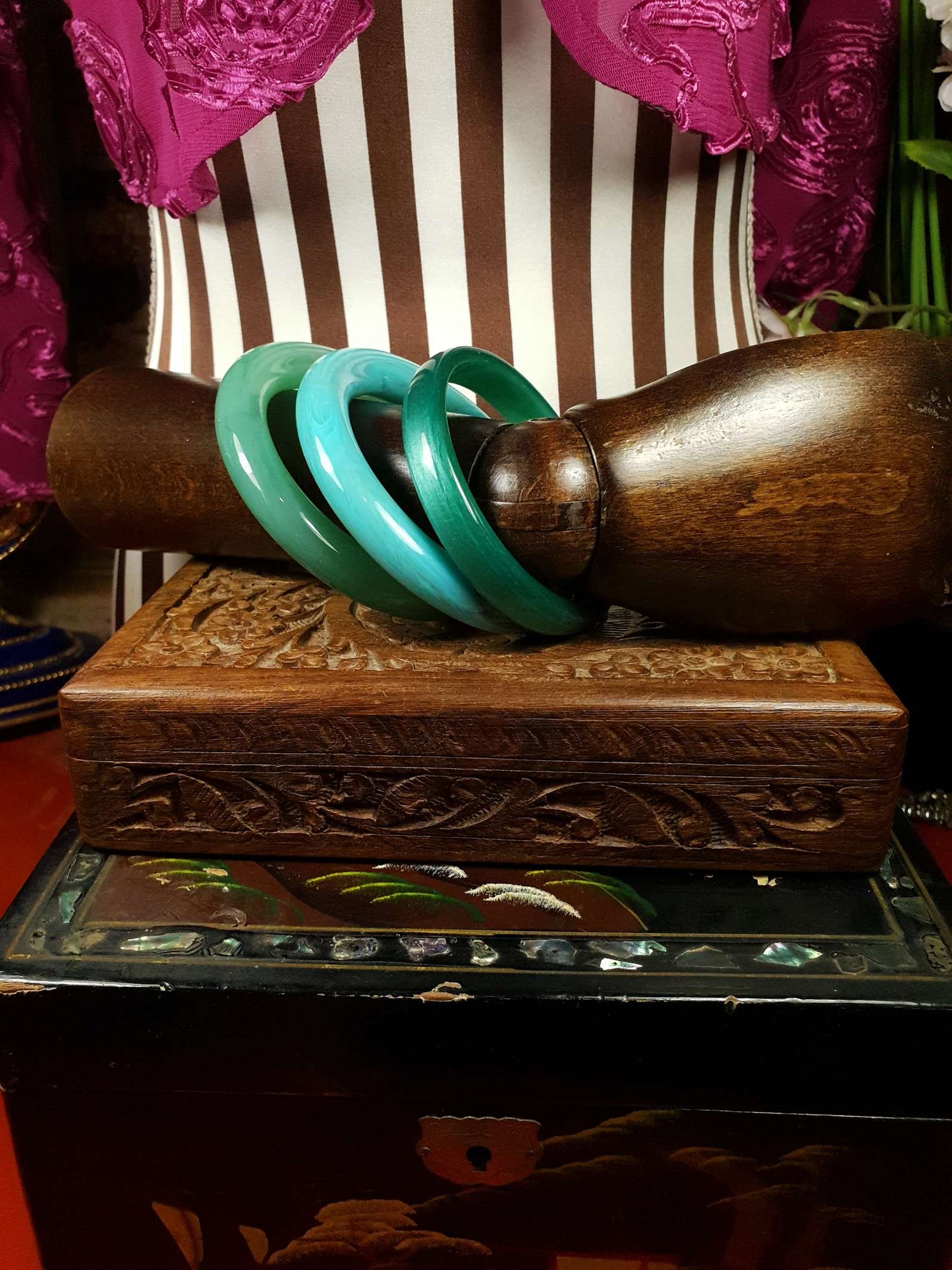 Vintage 1970s Green Resin Bangles Bracelet Set Of Three Retro Aqua Turquoise