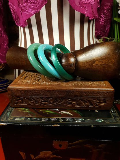 Vintage 1970s Green Resin Bangles Bracelet Set Of Three Retro Aqua Turquoise