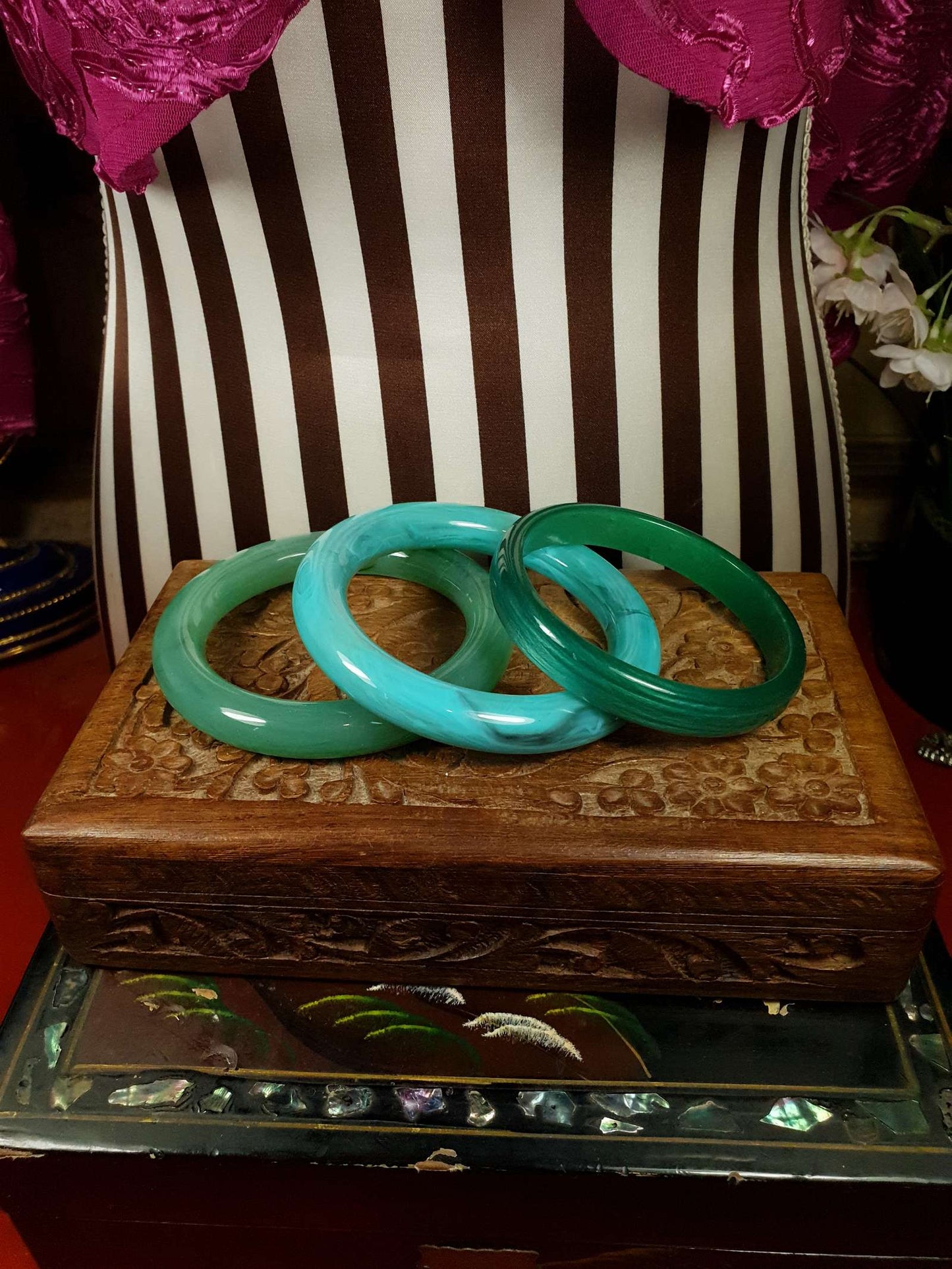 Vintage 1970s Green Resin Bangles Bracelet Set Of Three Retro Aqua Turquoise