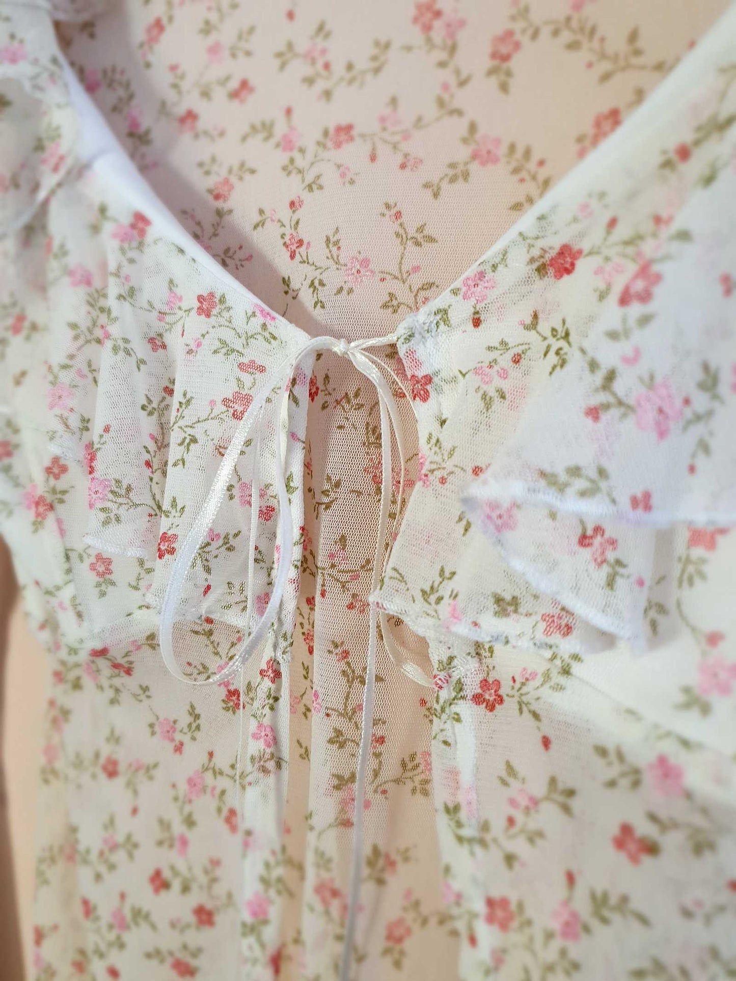 Cute Vintage 1990s Semi Sheer Floral Boho Top - Size 10