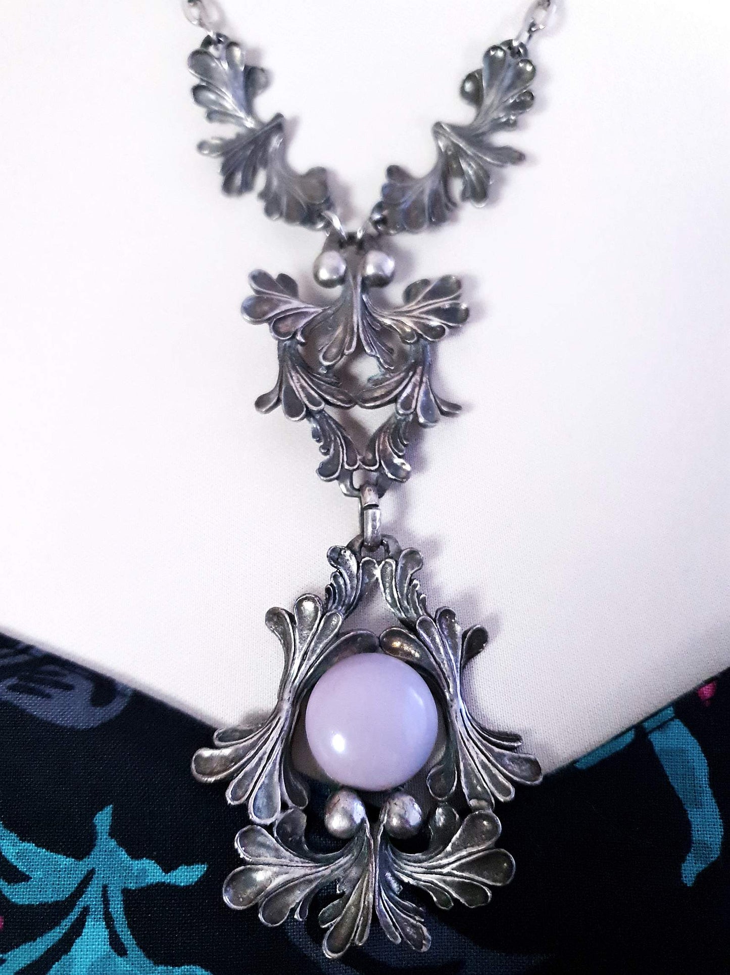 Vintage 1970s Pewter Ornate Leaf Lilac Stone Necklace